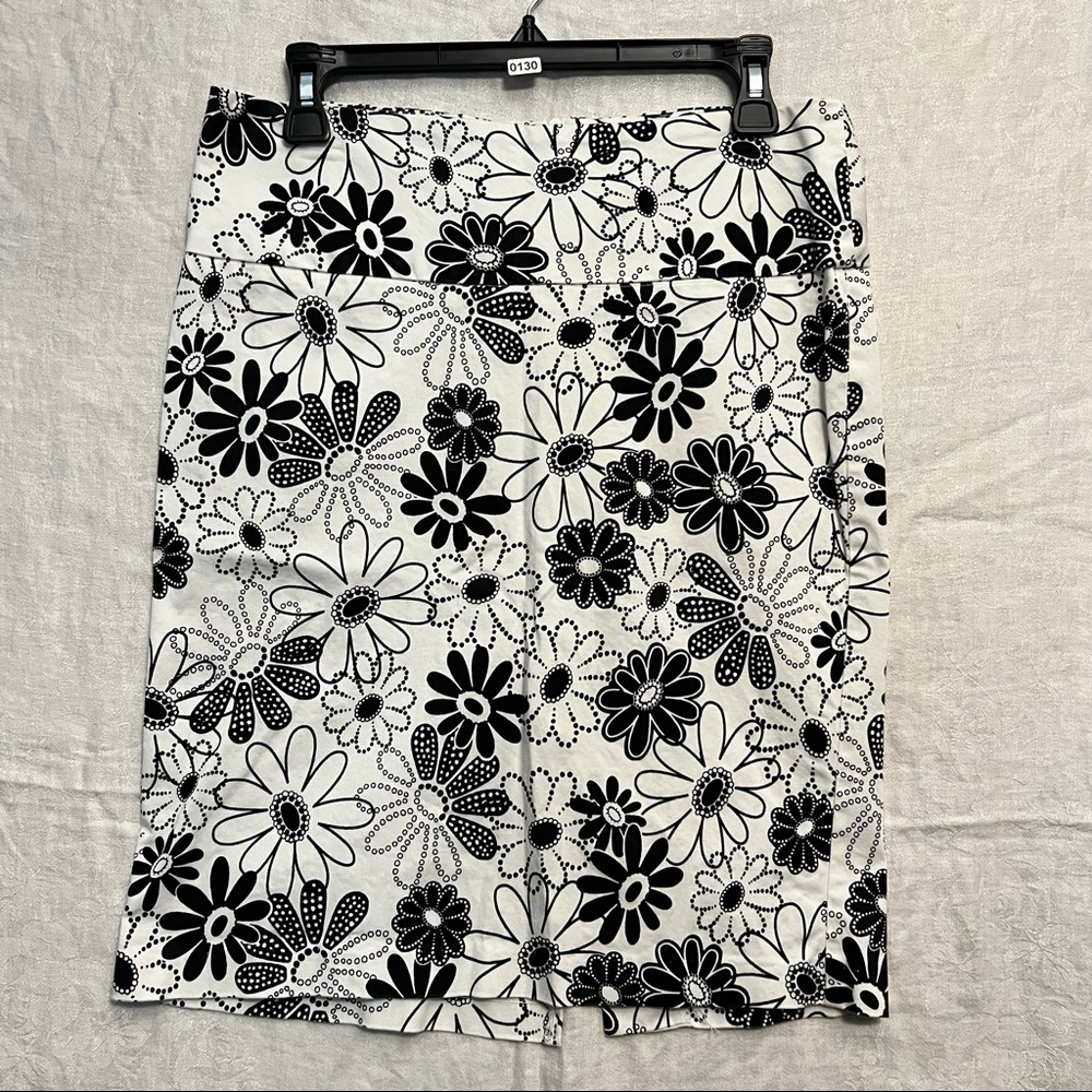 Charlotte Russe Mini Skirt size L black and white floral